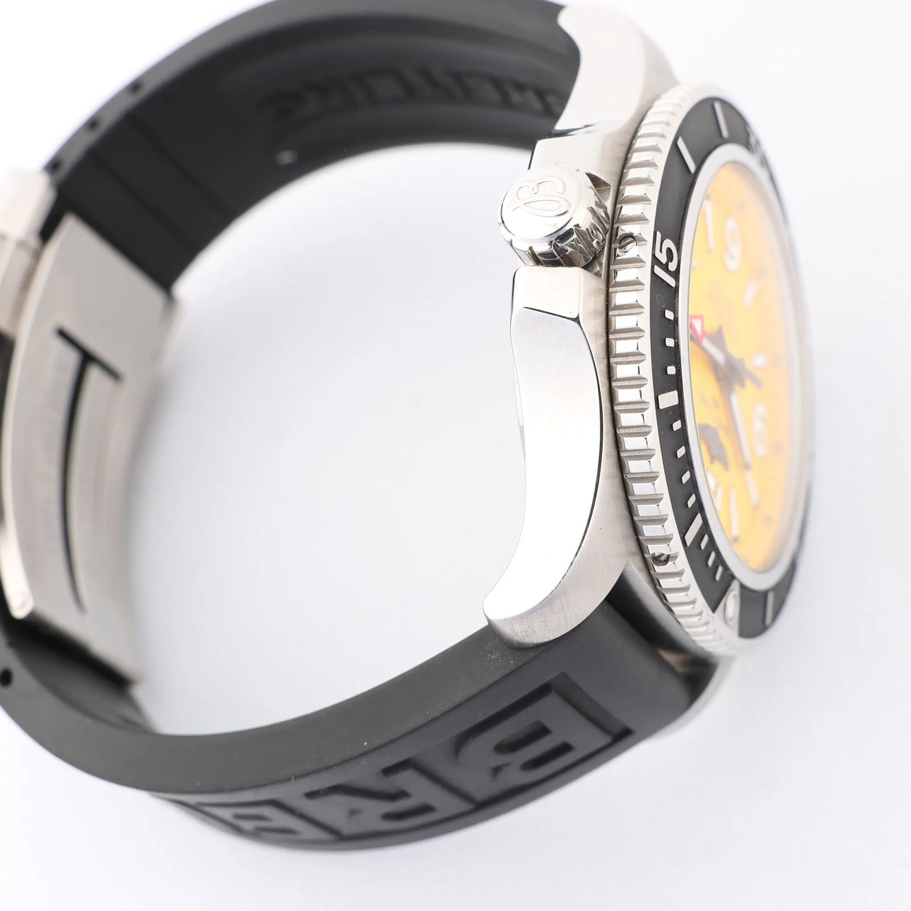 Breitling Breitling Superocean A17367 SS x Rubber AT Watch with Yellow Dial Geel