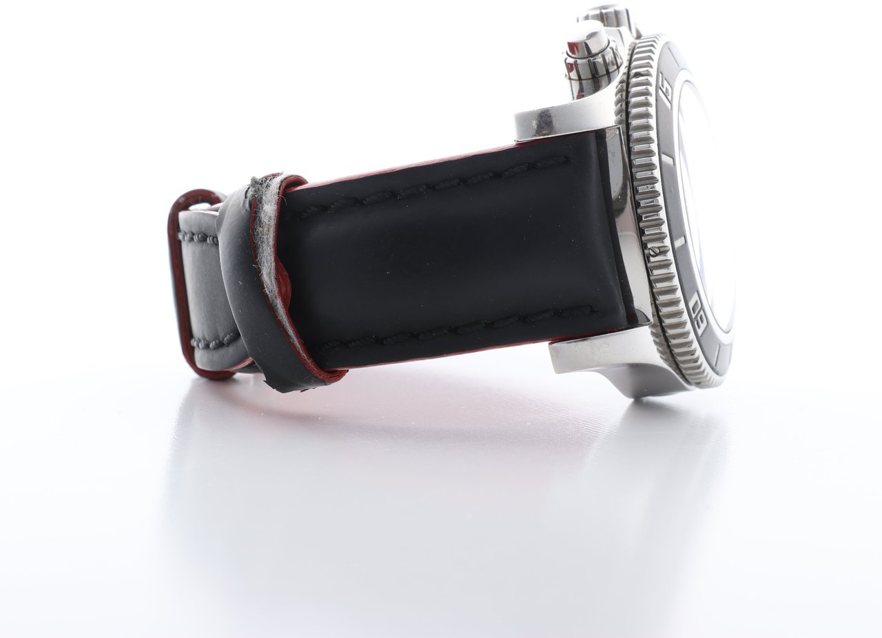 Breitling Breitling Superocean A73310 1322371 SS & Rubber QZ Black Dial Watch Zwart