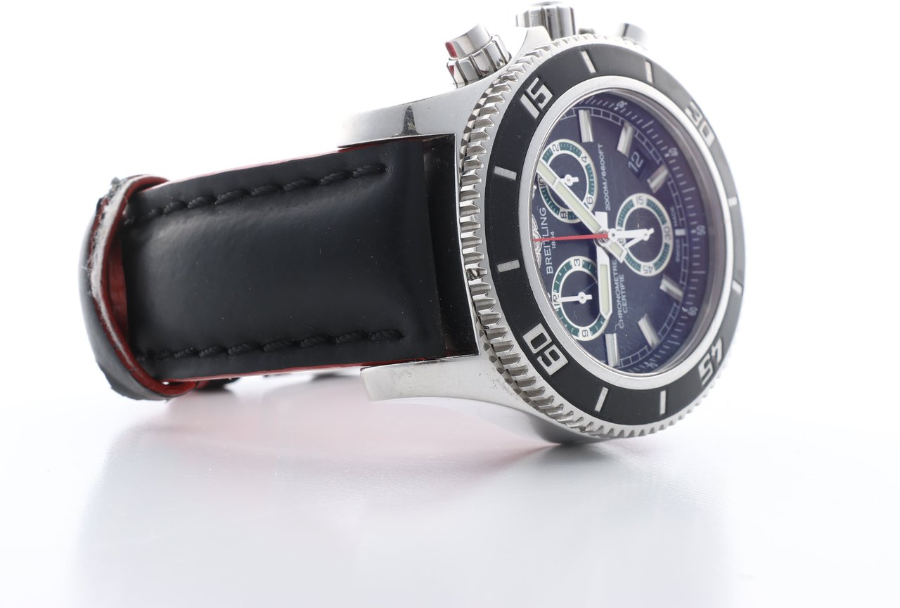 Breitling Breitling Superocean A73310 1322371 SS & Rubber QZ Black Dial Watch Zwart