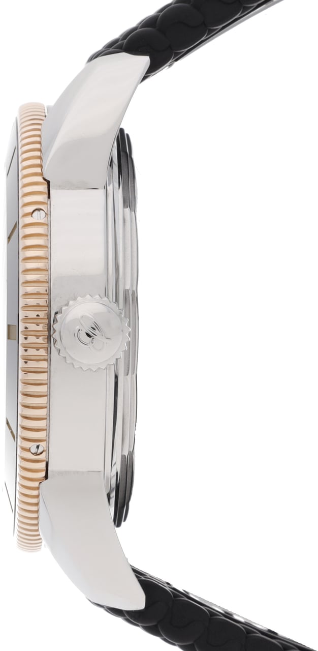 Breitling Superocean Zwart