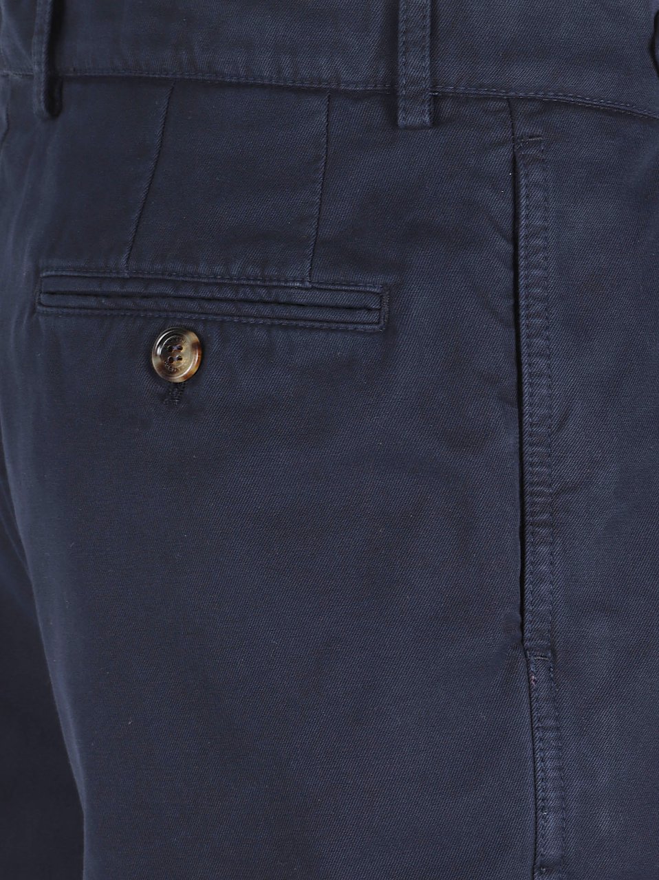 Brunello Cucinelli Tailored Blue Shorts with Flat Front and Belt Loops Zwart