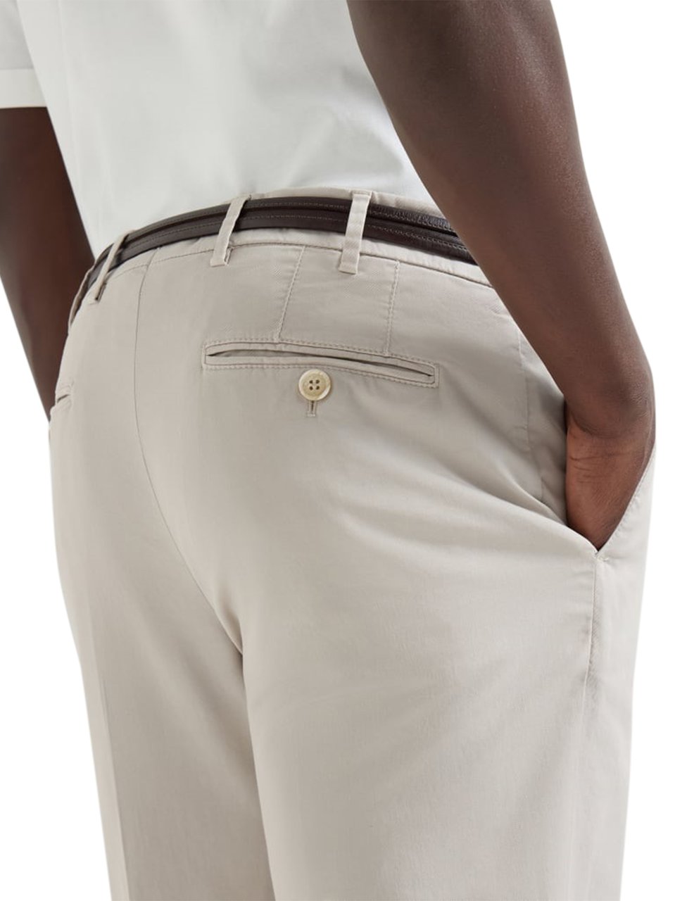 Brunello Cucinelli Tailored Trousers with Pressed Creases and Cuffed Hem Wit