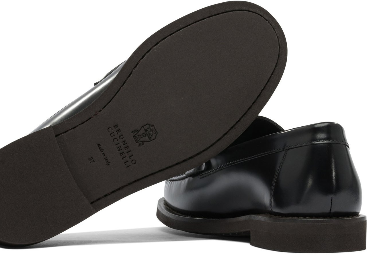Brunello Cucinelli Leather loafers with jewel detailing Zwart