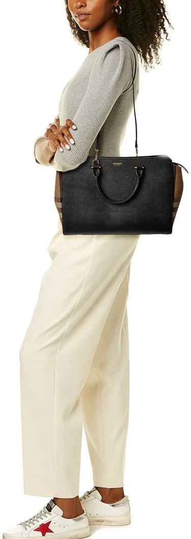 Burberry Burberry Handbags Black Woman Dierenprint