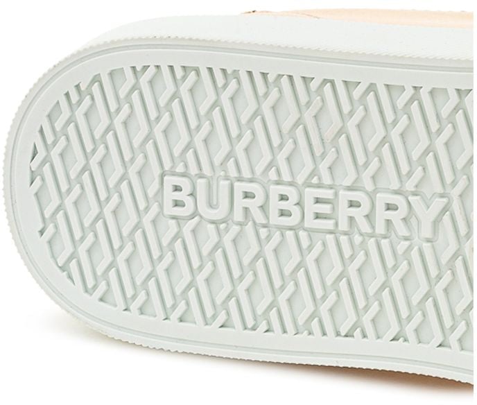 Burberry Powder Leather Sneaker Divers
