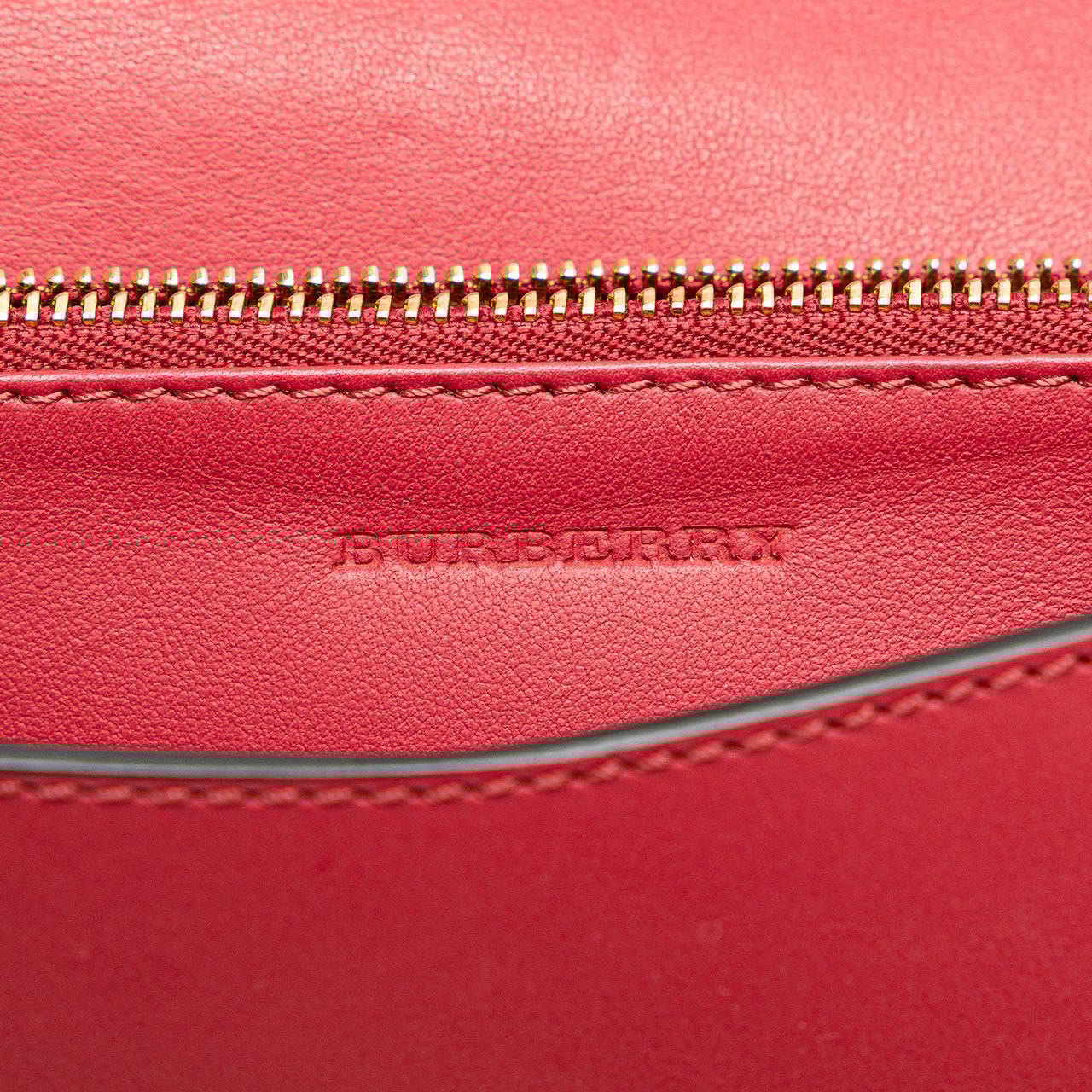 Burberry Leather Madison Wallet On Chain Rood