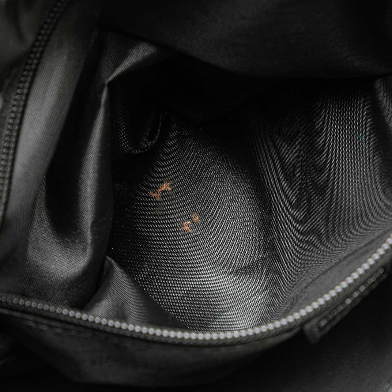 Burberry House Check Trimmed Nylon Crossbody Zwart