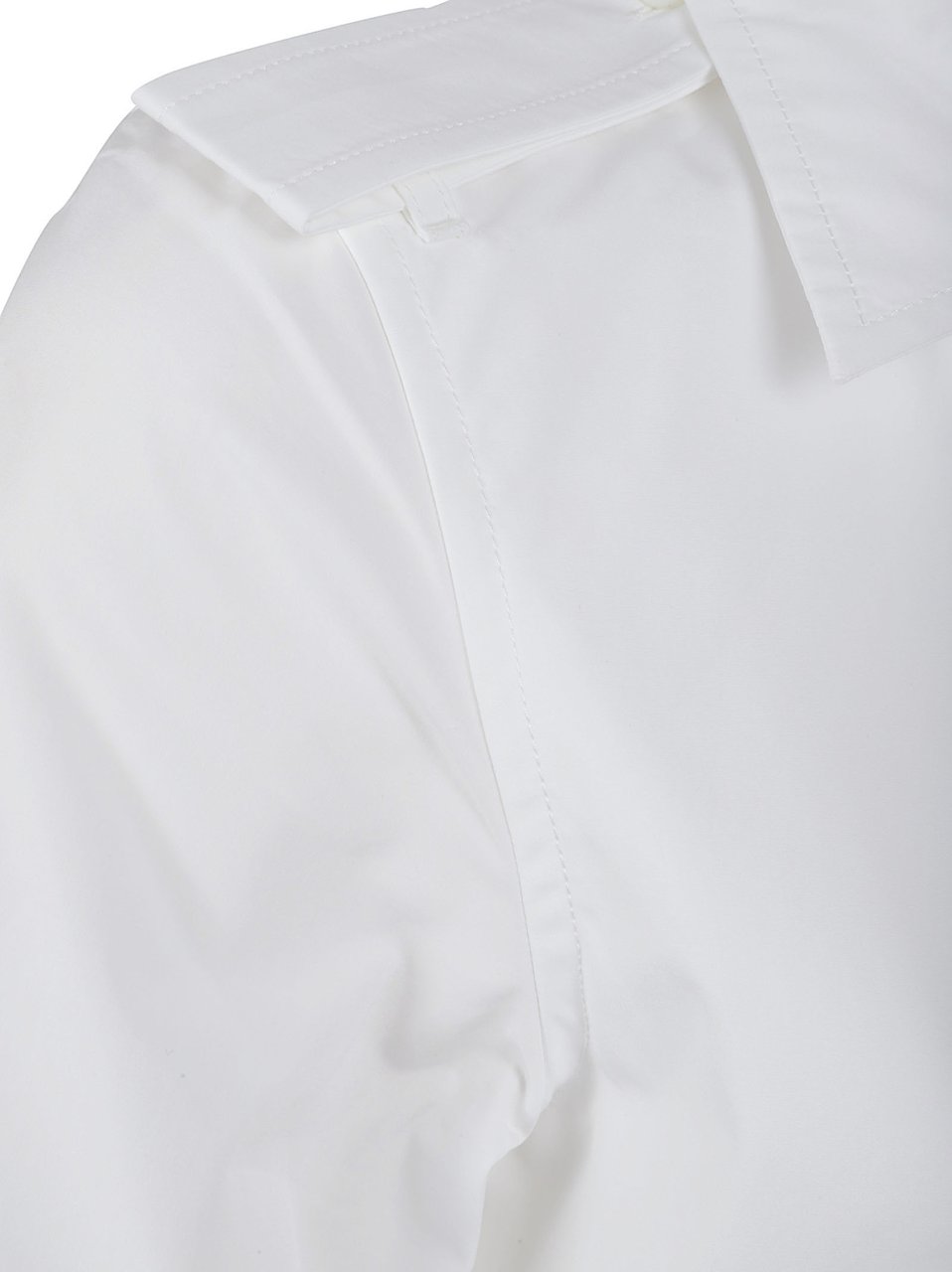 Burberry Structured White Shirt Dress with Belted Waist Wit