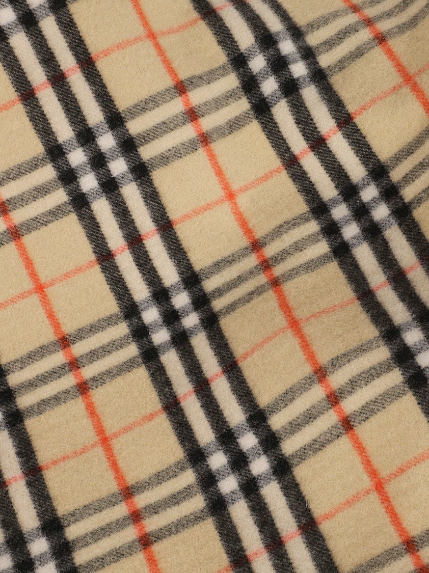 Burberry Triangular Fringed Scarf Neutraal