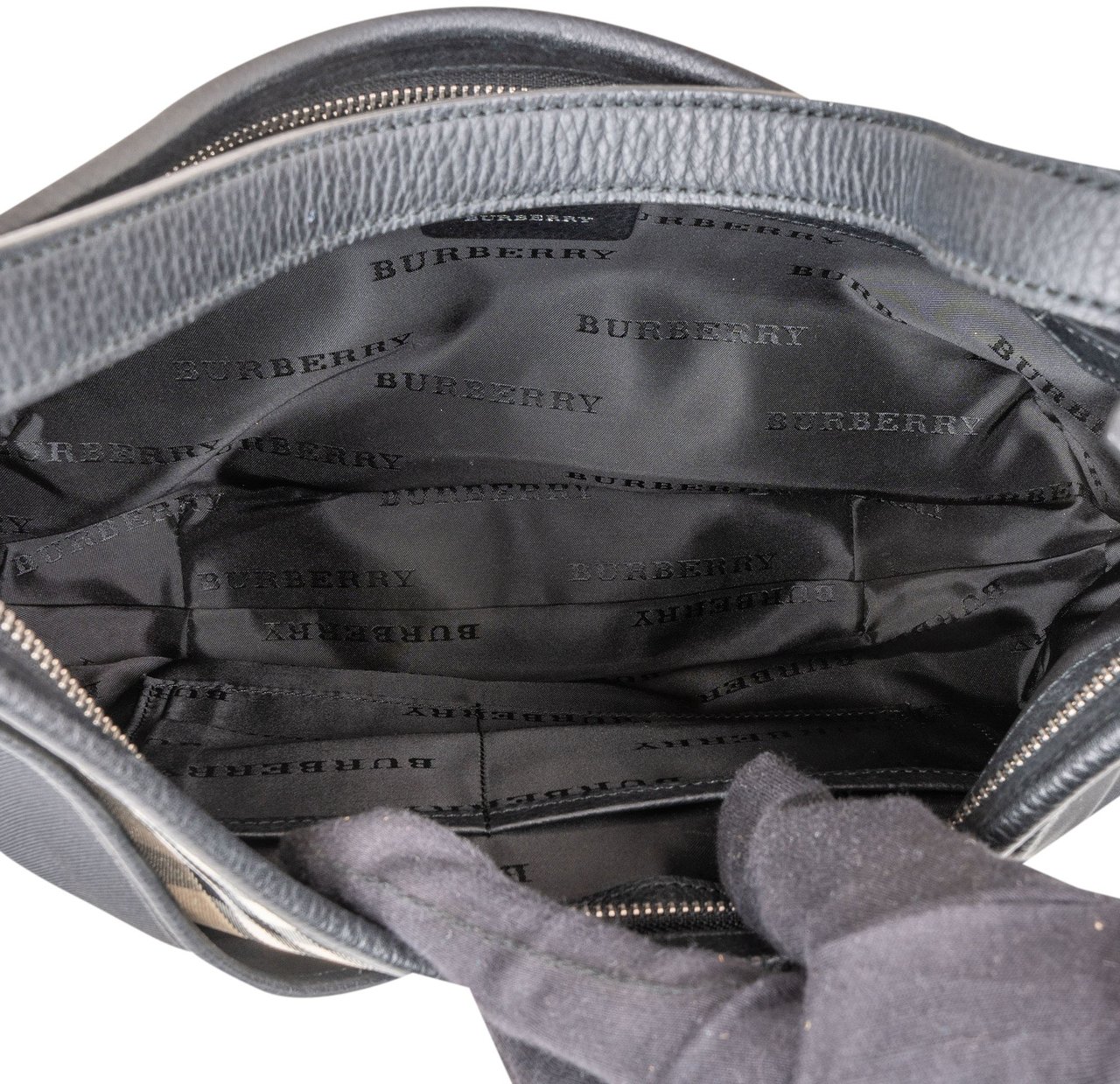Burberry Nova-Check Monogram Hobo Shoulder Bag Zwart