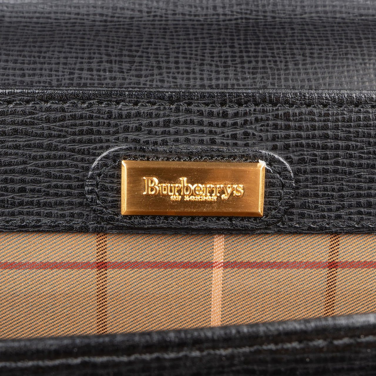 Burberry Burberrys Textured Leather Briefcase Handbag Zwart