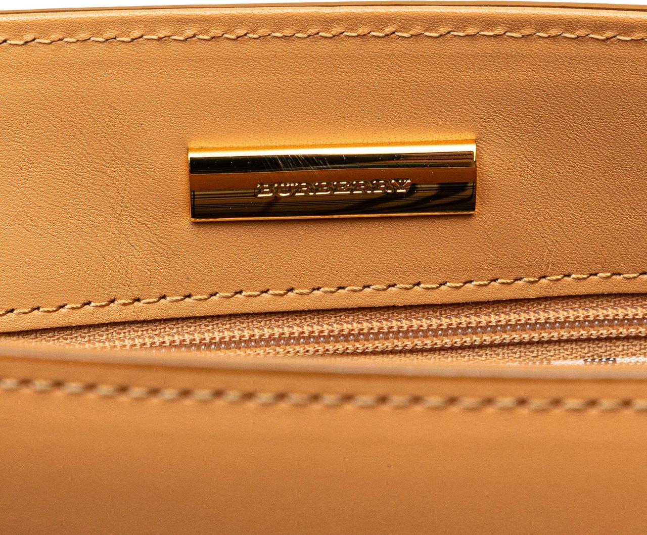 Burberry Leather Tote Bruin