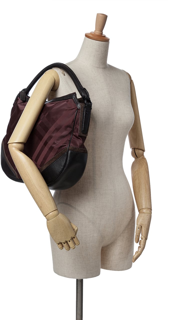 Burberry Tonal Check Nylon Hobo Rood