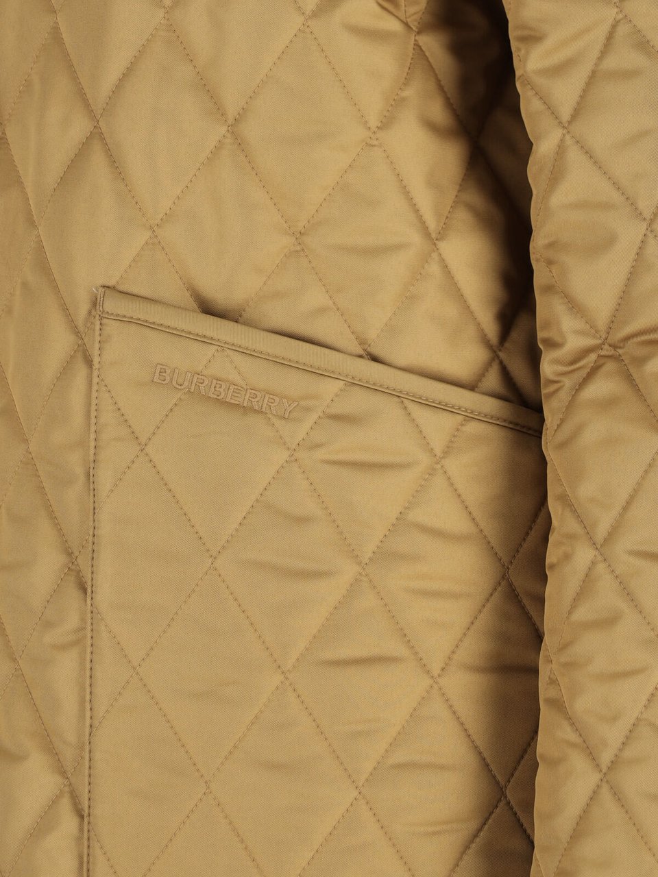 Burberry Quilted Beige Jacket with Classic Black Corduroy Collar Bruin
