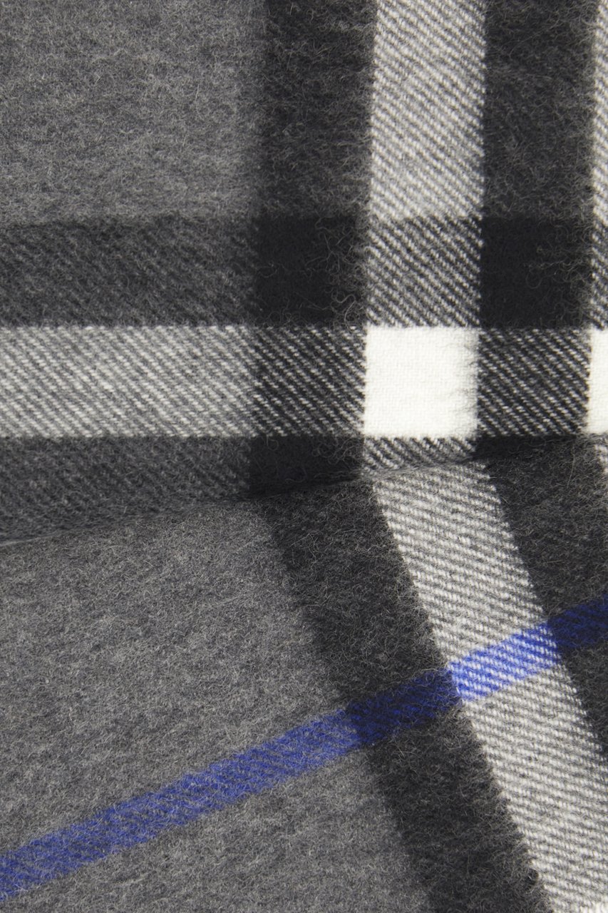 Burberry Embroidered cashmere scarf Divers