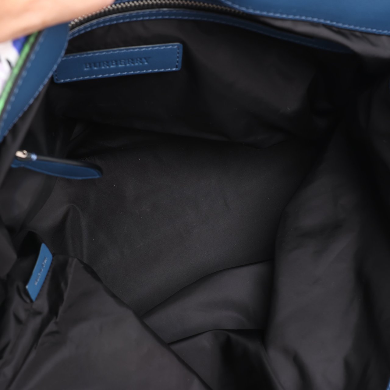 Burberry Burberry Graffiti Logo Printed Messenger Bag Multicolor Divers