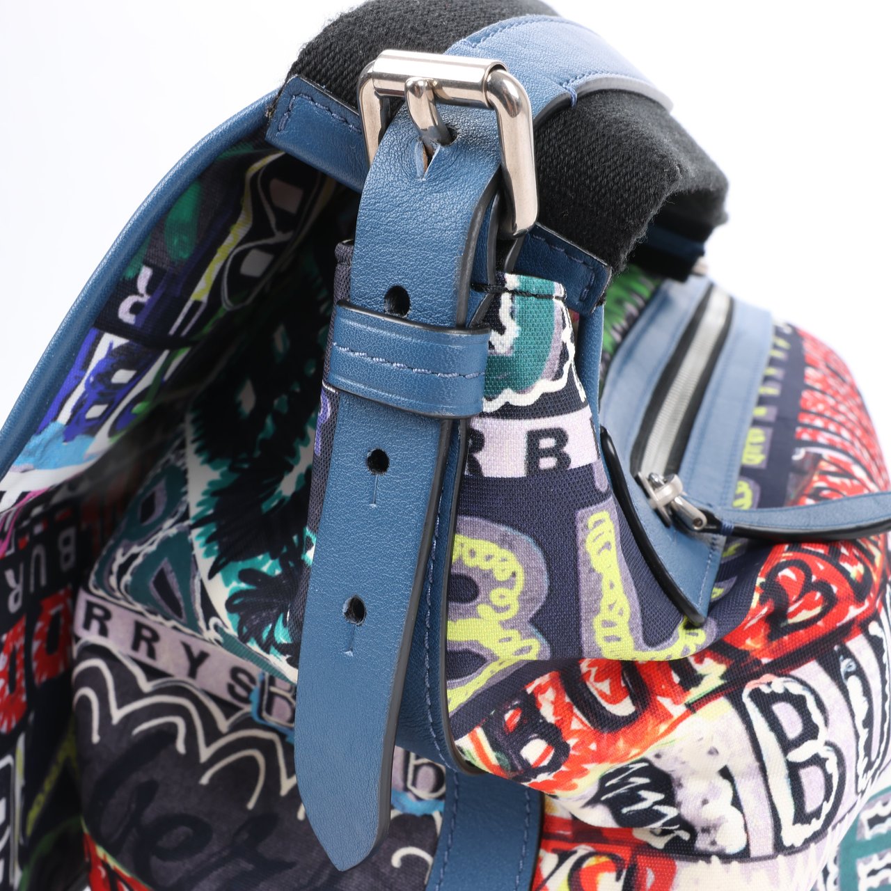 Burberry Burberry Graffiti Logo Printed Messenger Bag Multicolor Divers