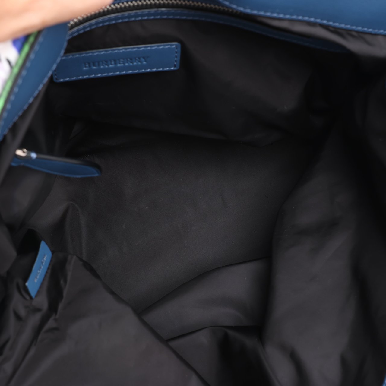 Burberry Burberry Graffiti Logo Printed Messenger Bag Multicolor Divers