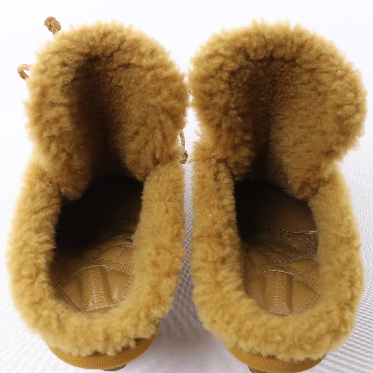 Burberry Highland Suede x Sheepskin Mule in Beige, Size EU 37 Beige