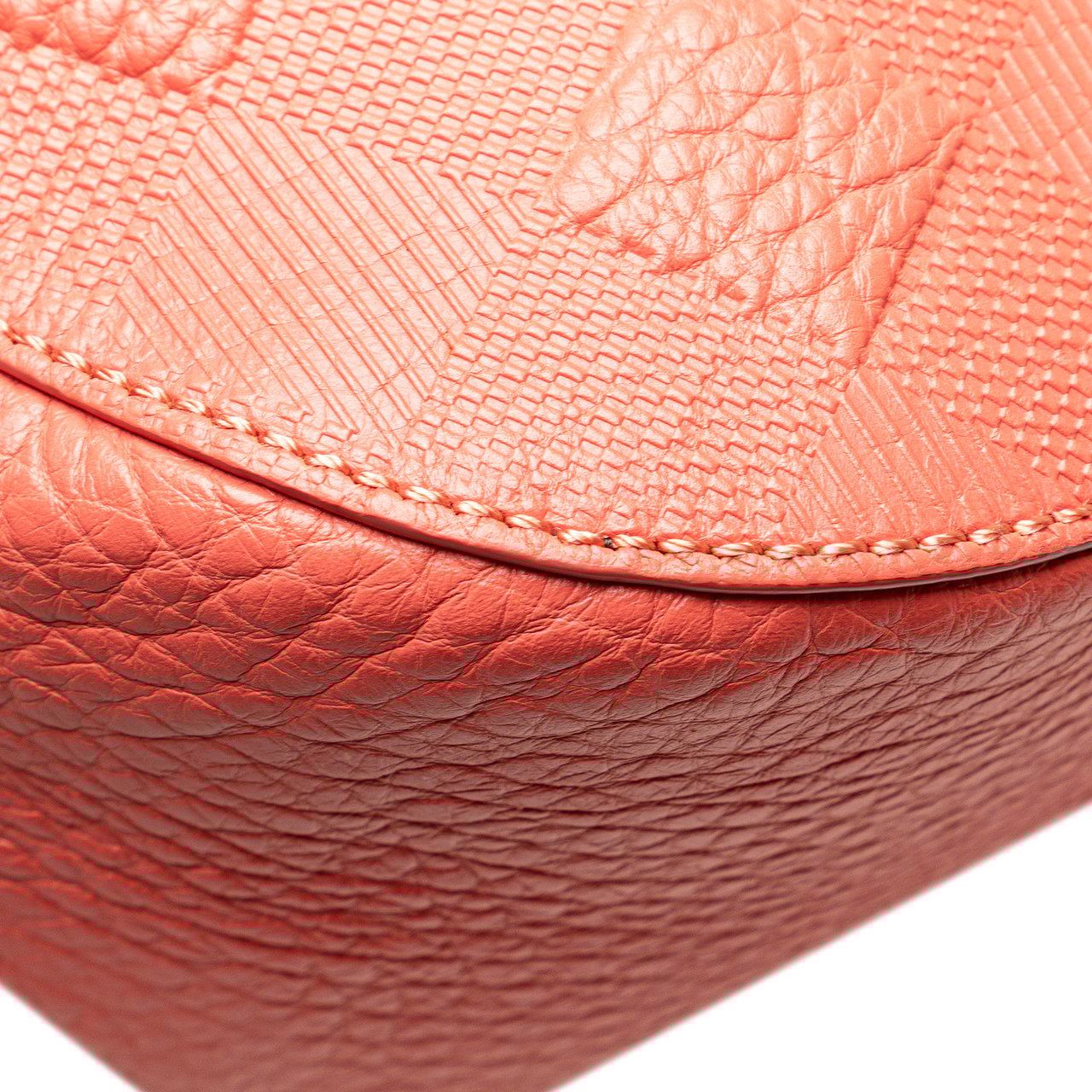 Burberry Small Heritage Grain Check Embossed Orchard Bowling Bag Roze