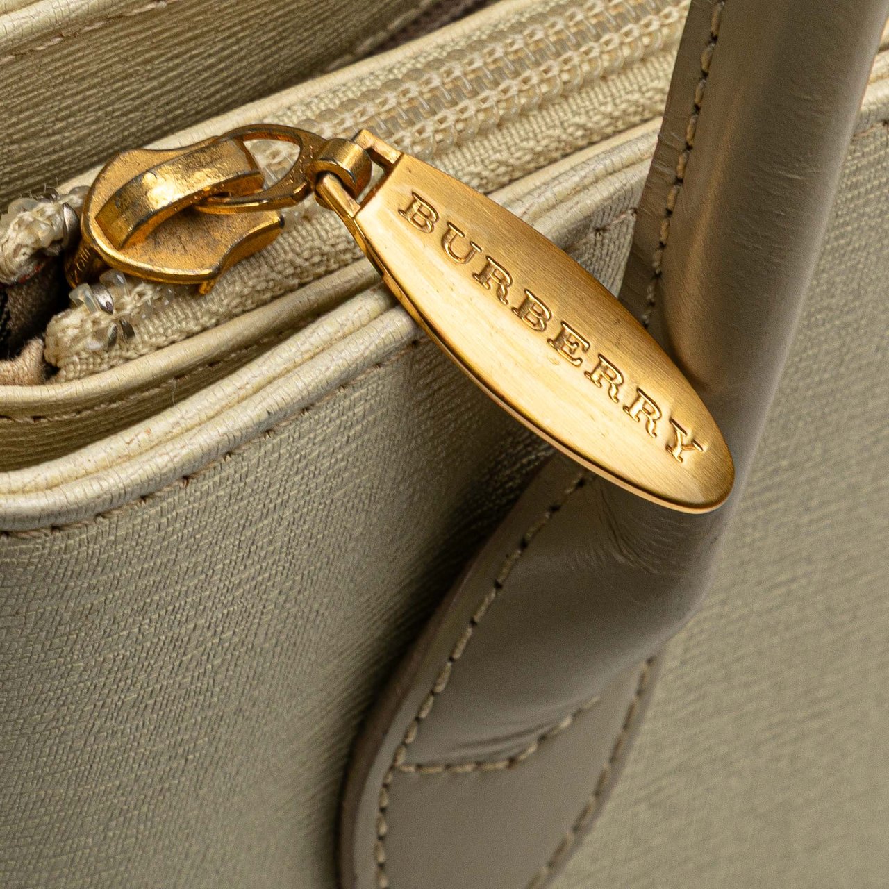 Burberry Leather Handbag Wit