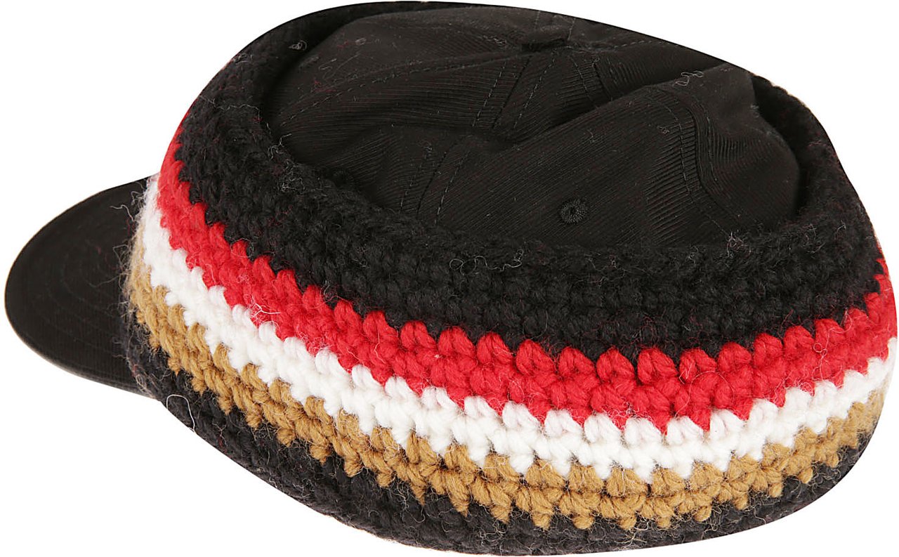 Burberry Structured Black Cotton Hat with Curved Brim Zwart