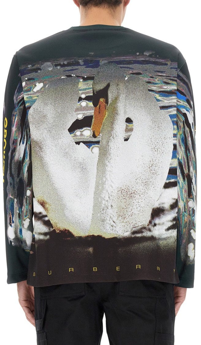 Burberry Swan Print T-Shirt Zwart