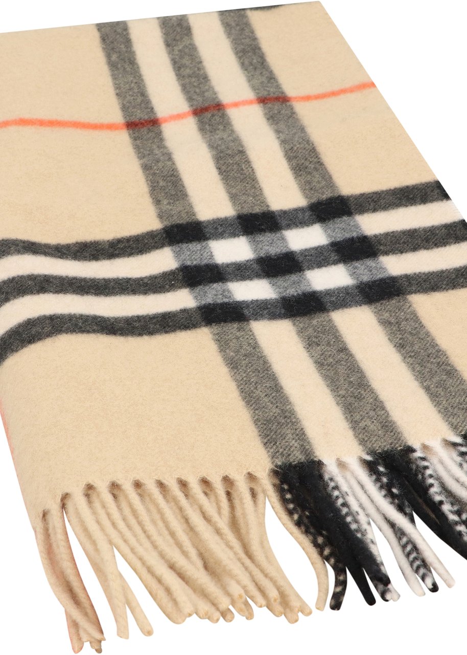 Burberry Cashmere scarf Neutraal
