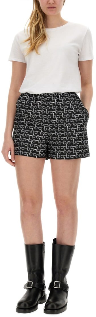 Burberry "B" Bermuda Shorts Zwart