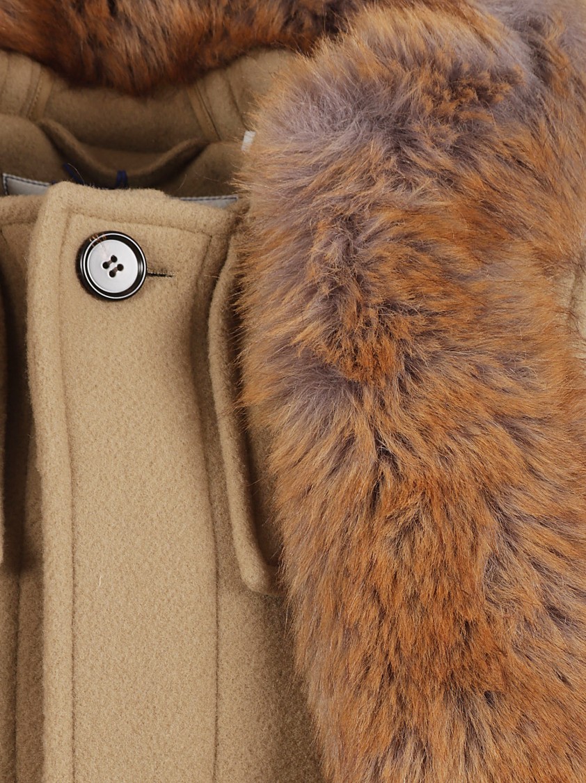 Burberry Long Brown Coat With Fur Collar Bruin