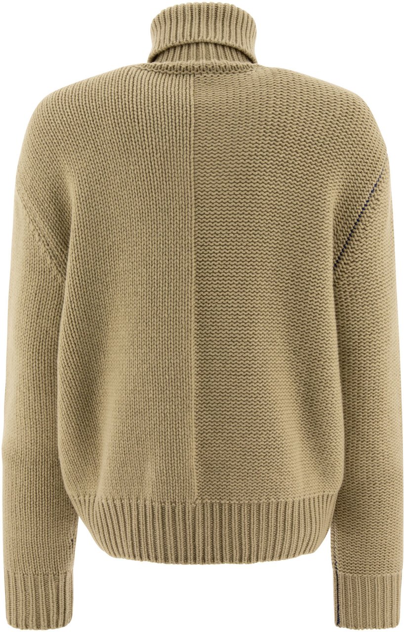 Burberry Cashmere sweater with EKD Groen