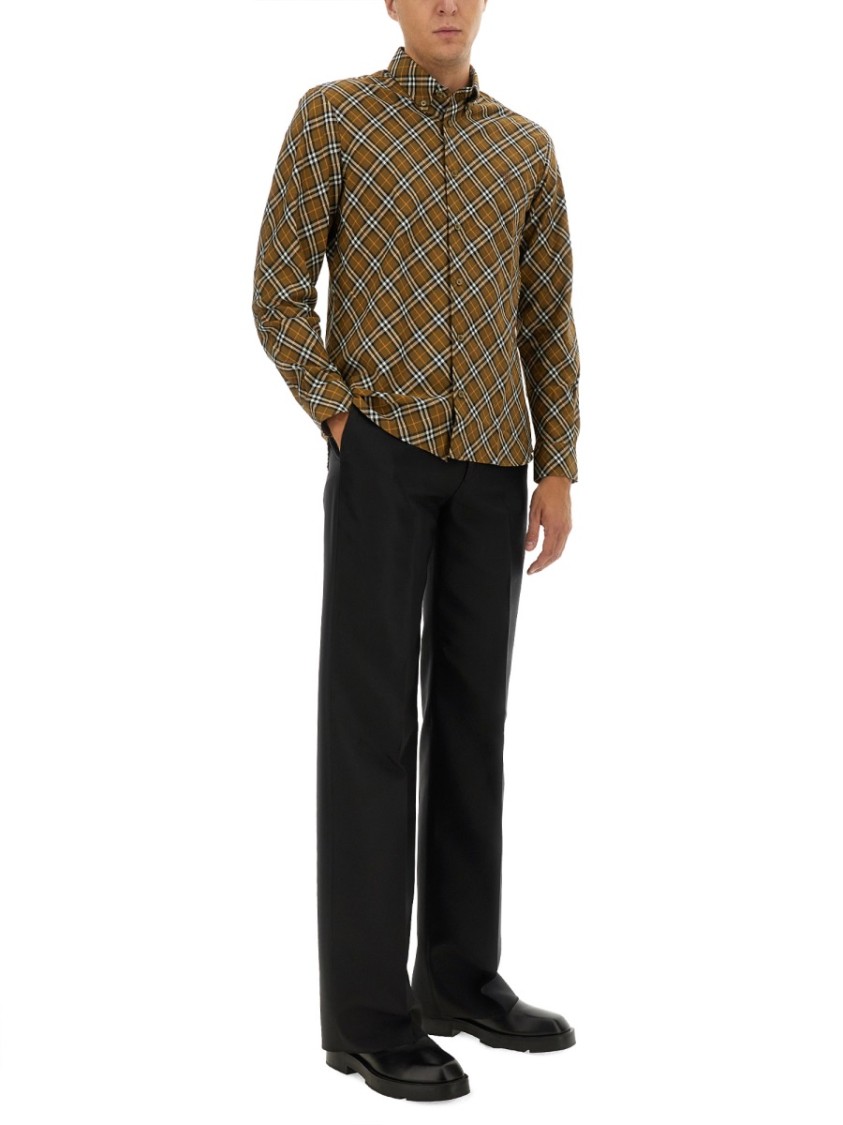 Burberry Classic Plaid Check Shirt With Button-Down Collar Bruin