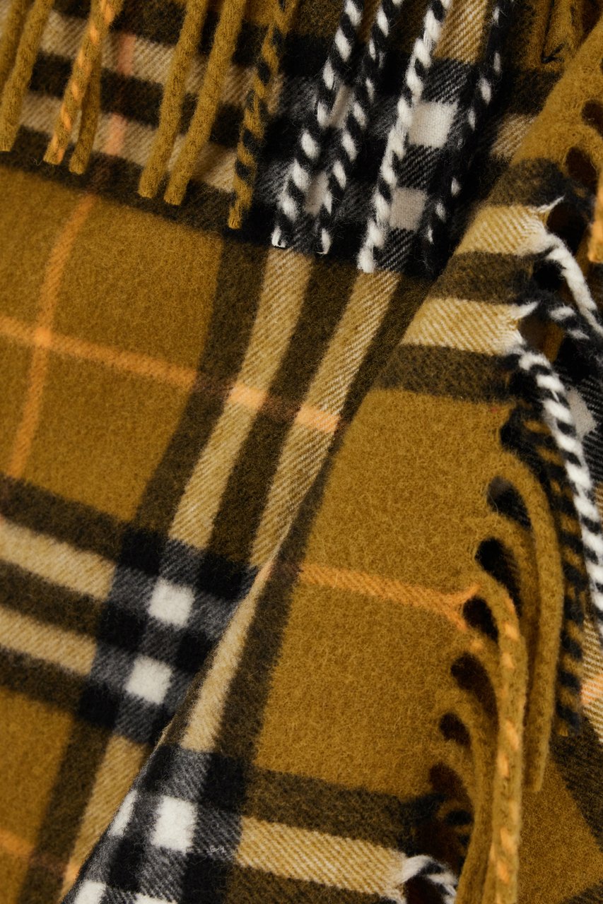 Burberry Burberry Embroidered wool blend mini skirt Divers