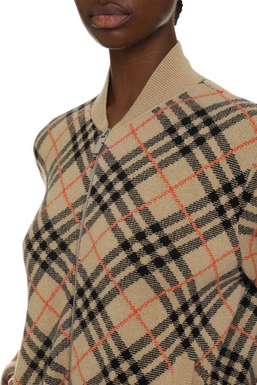 Burberry Zip cardigan Beige