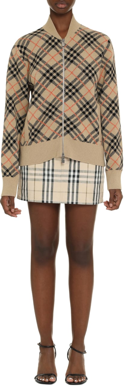 Burberry Zip cardigan Beige