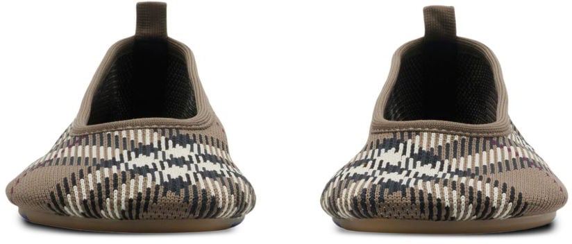Burberry Flat Shoes Beige Beige