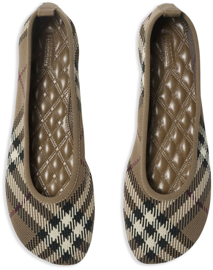 Burberry Flat Shoes Beige Beige