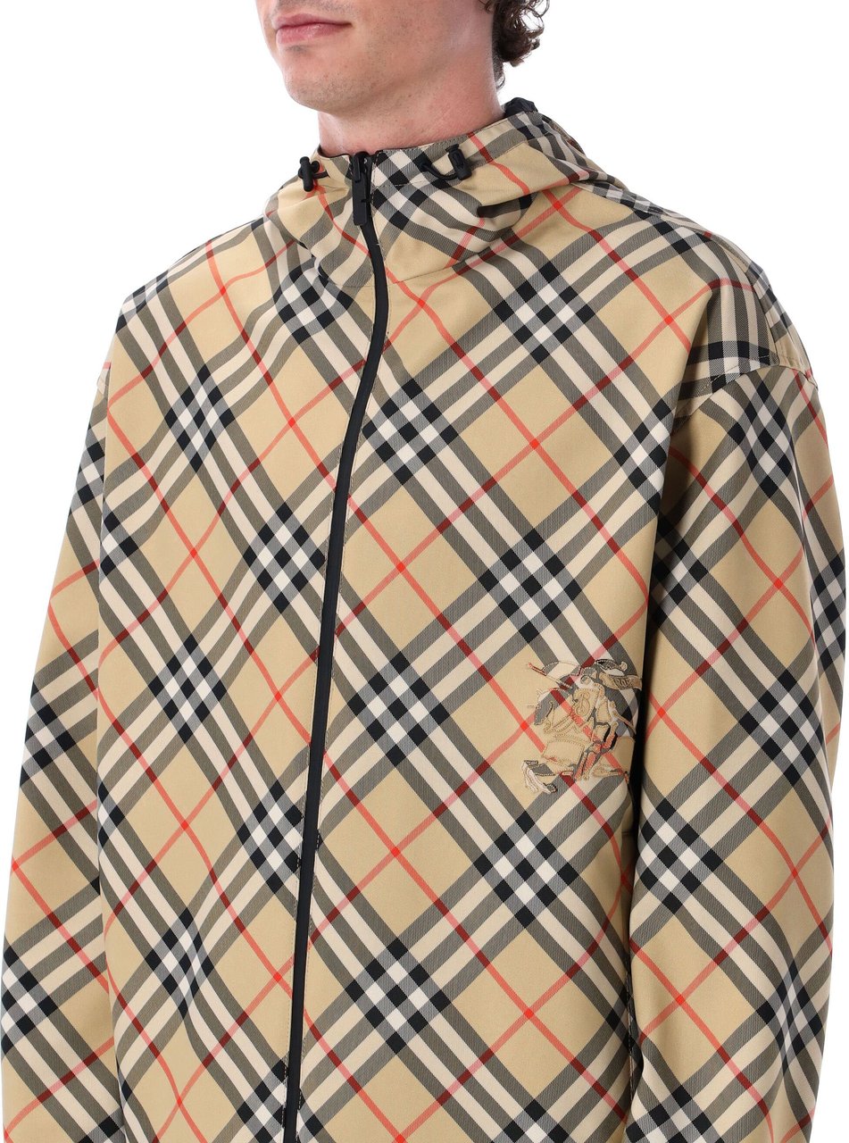 Burberry Es24-Mw-Tec-7.4.094R Sand Ip Check Black Zwart