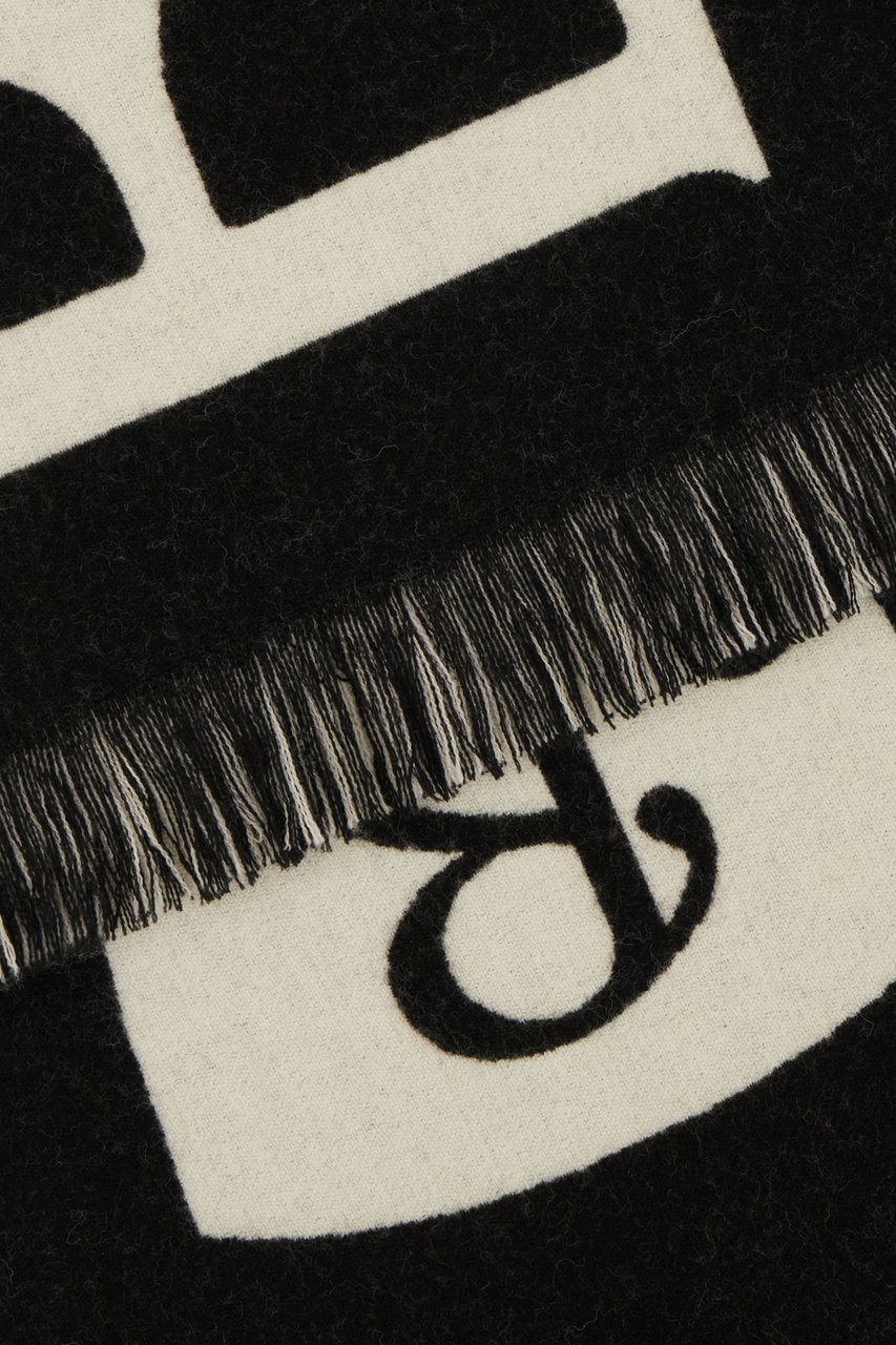 Burberry Burberry Embroidered wool scarf Divers