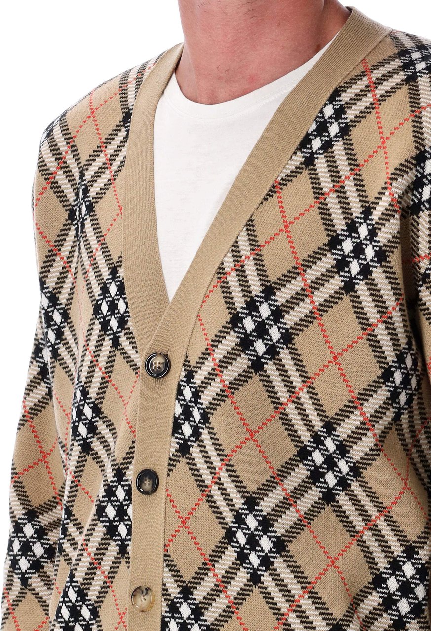 Burberry Au25-Mw-Smt-2.1.079 Sandsand Ip Check Divers