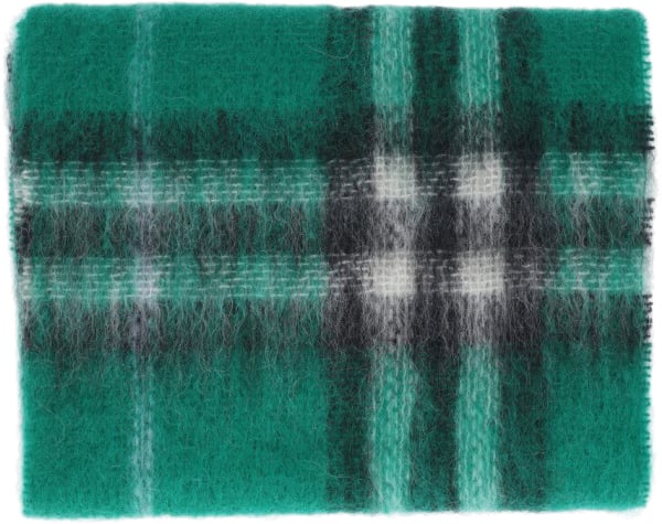 Burberry Cozy Rectangular Scarf With Classic Plaid Pattern Groen