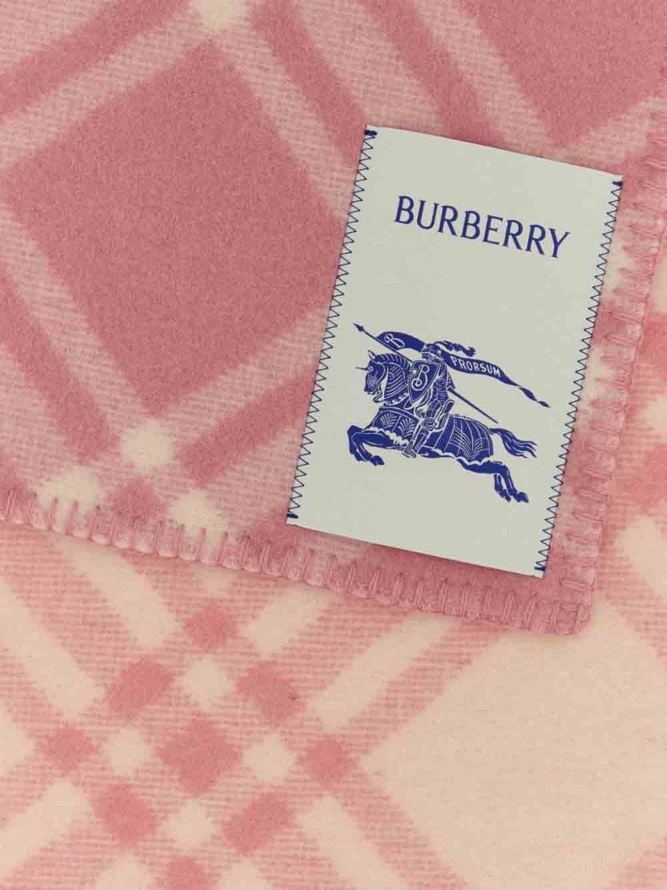 Burberry Scarfs Pink Roze
