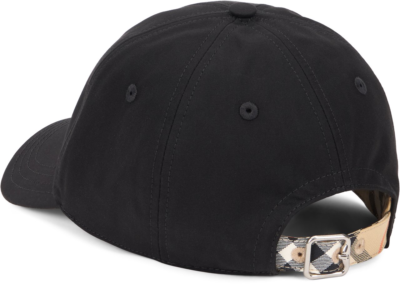 Burberry Cap with visor Zwart