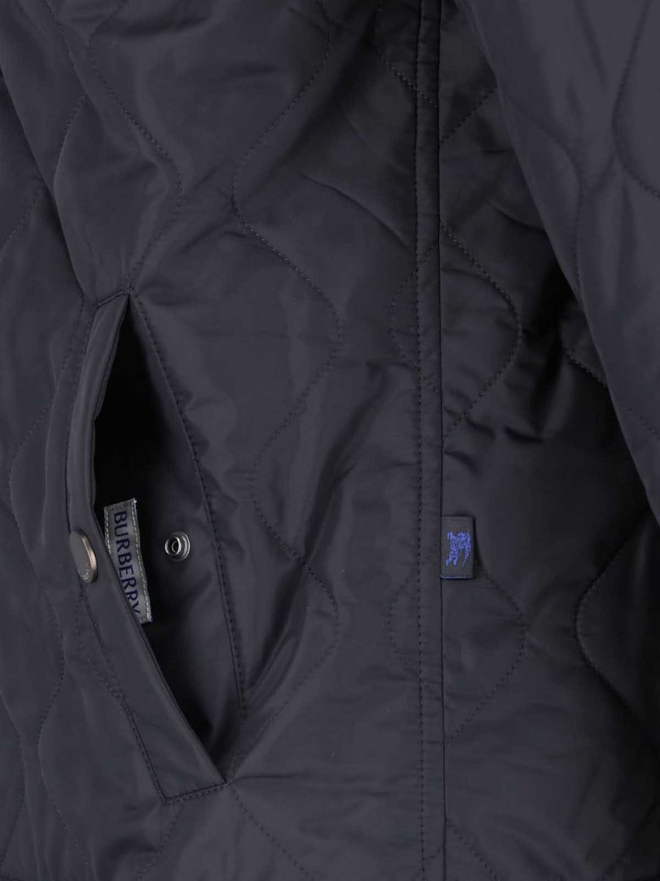 Burberry Reversible Quilted Jacket with Diamond-Stitched Design Zwart