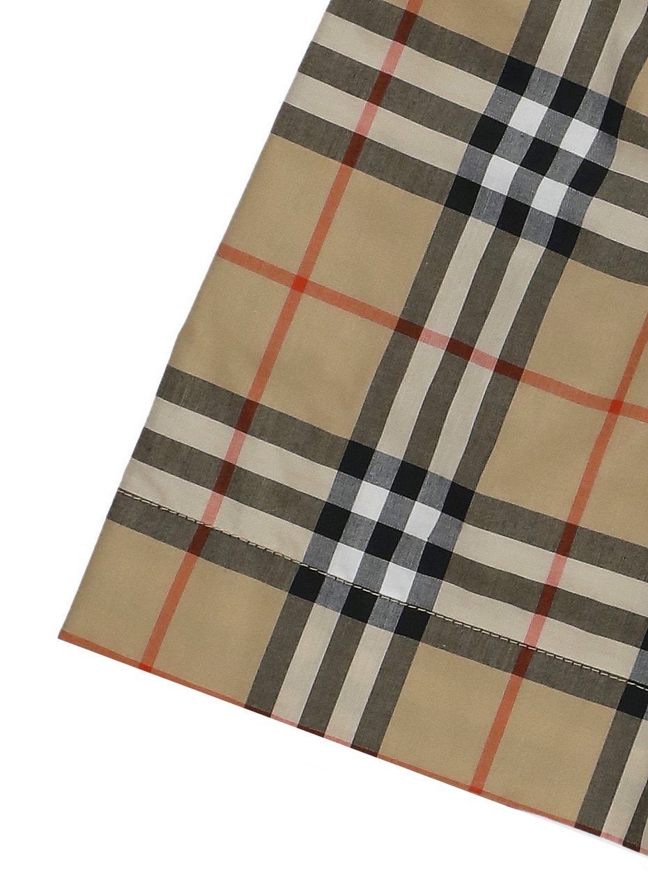 Burberry Shorts Beige Beige