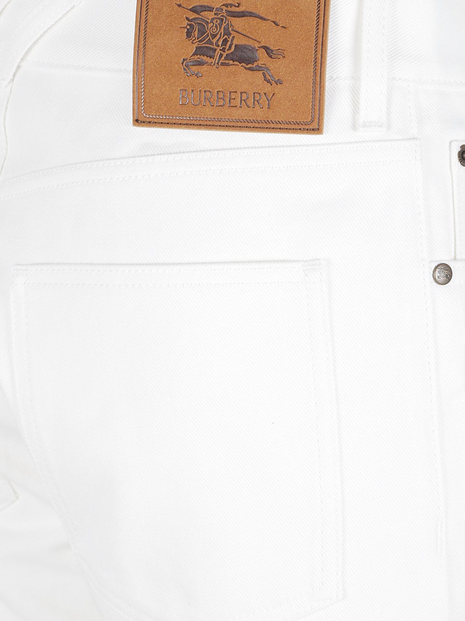 Burberry Straight-Leg White Jeans with Five-Pocket Design and Leather Patch Wit