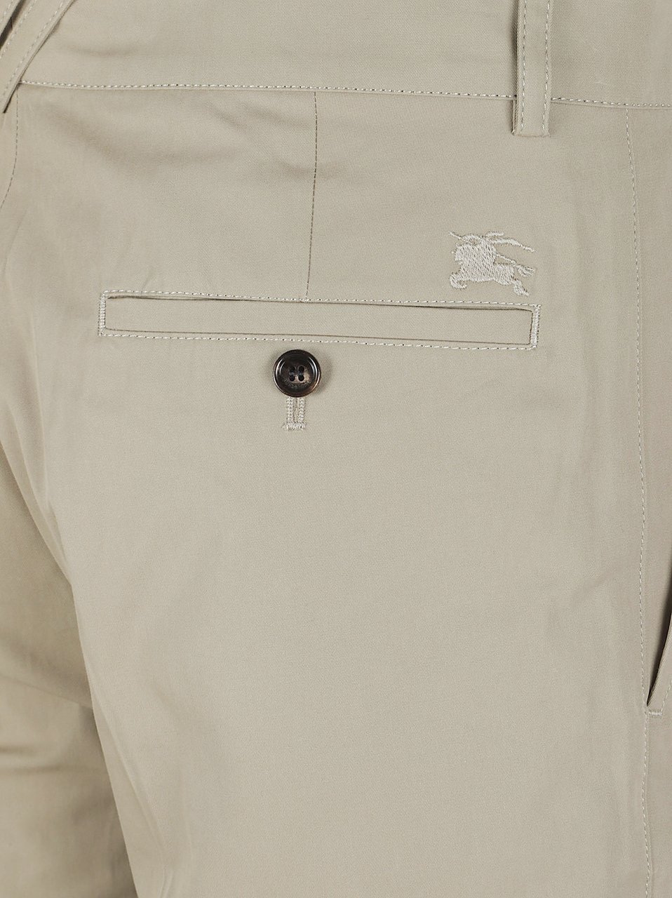 Burberry Tailored Cotton Shorts with Minimalist Design and Buttoned Back Pocket Neutraal