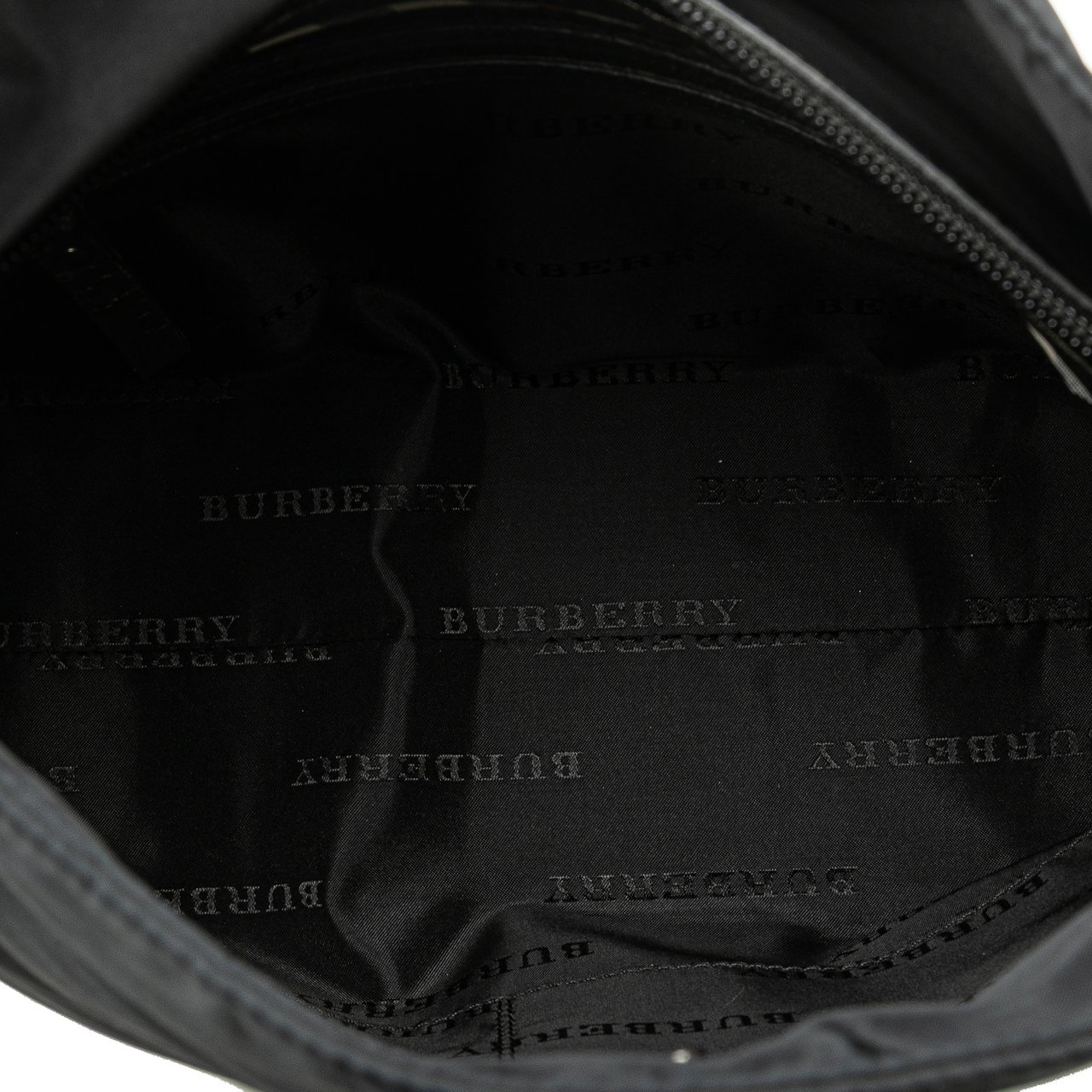 Burberry Nylon Shoulder Bag Zwart