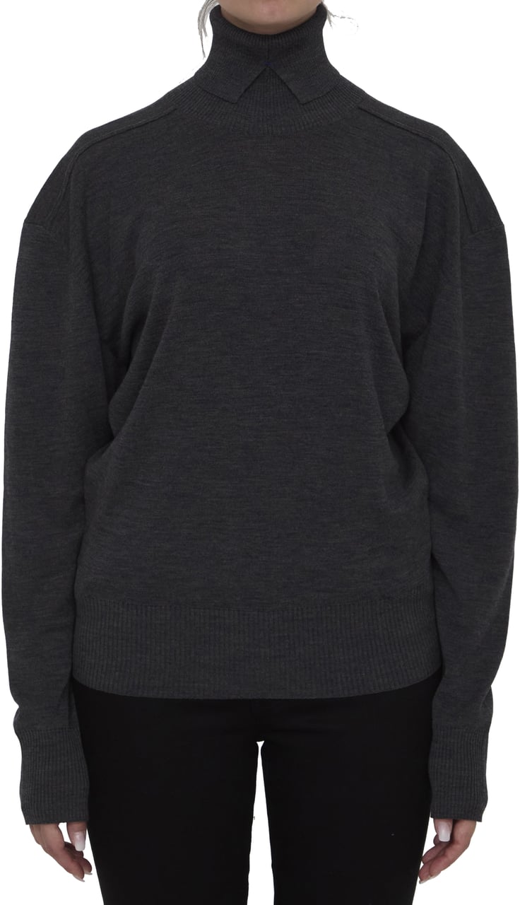 Burberry Wool jumper Grijs