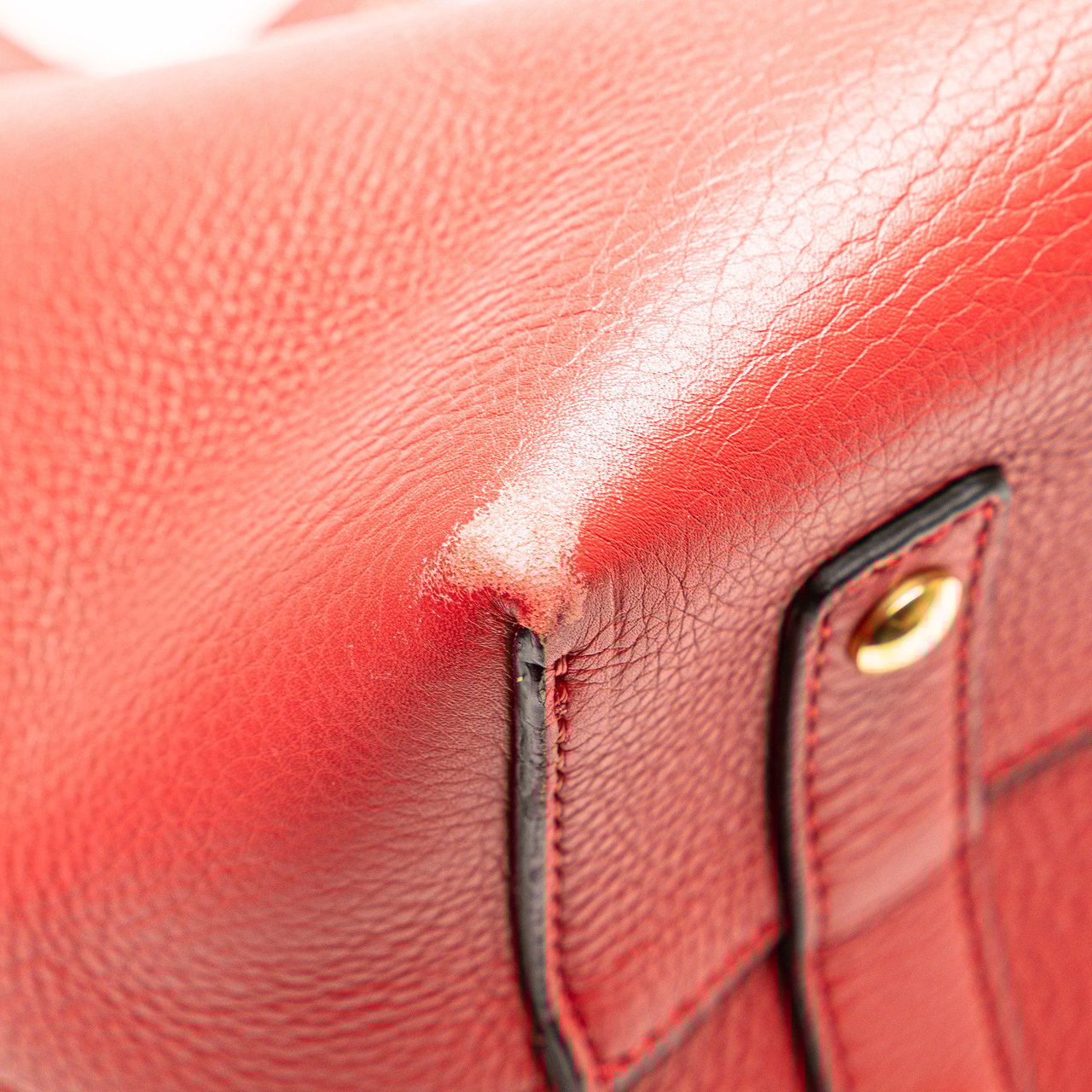 Burberry Small Grained Calfskin Belt Satchel Rood